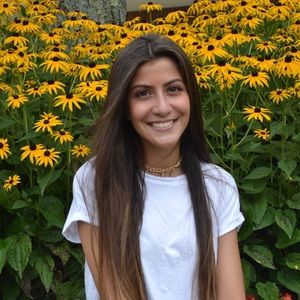 Meet your Posher, Isabel